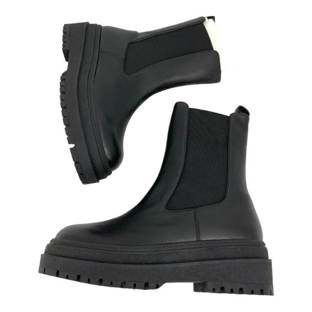 Good American Chelsea Boot - Picture 5 of 9